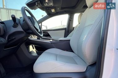 Внедорожник / Кроссовер Toyota bZ4X 2022 в Харькове