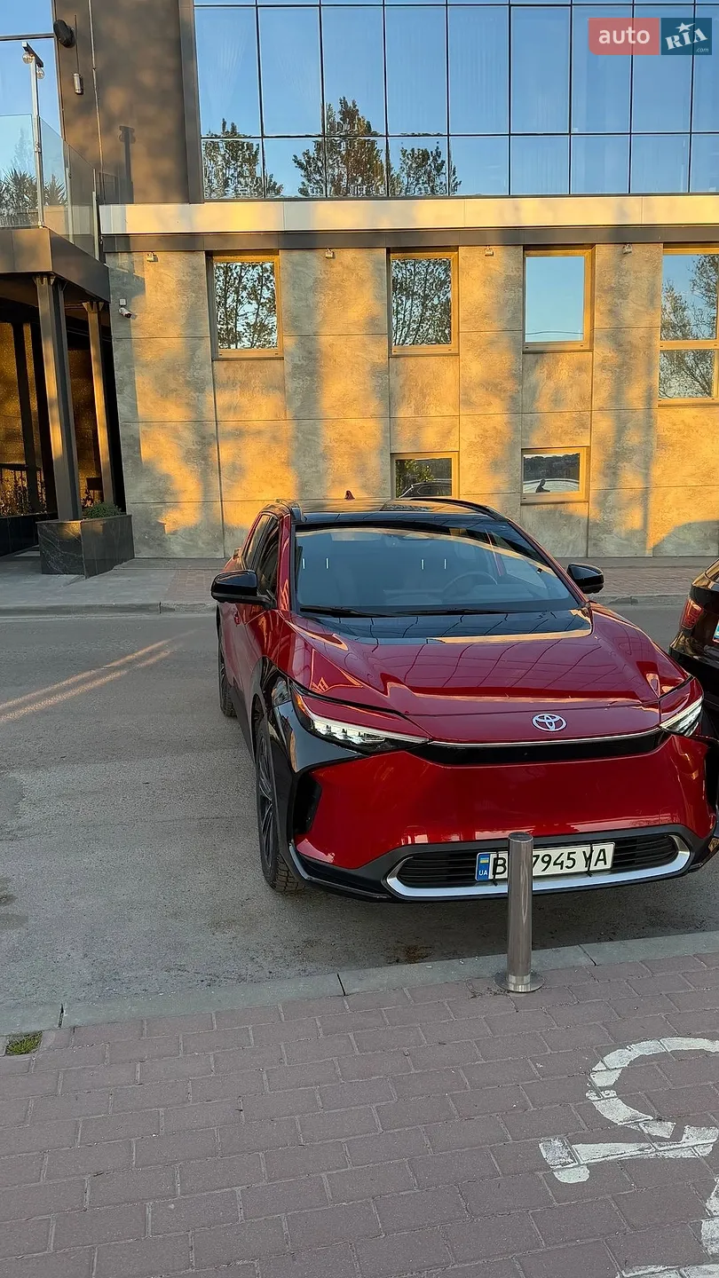 2023 Toyota bZ4X - фото 1