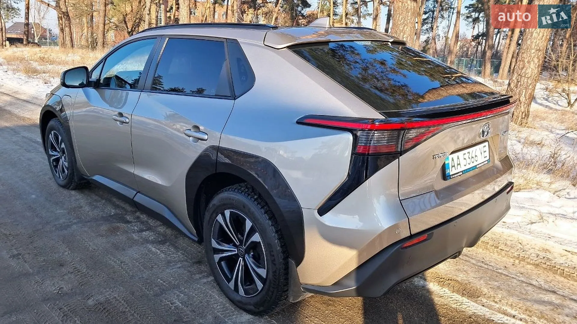 2022 Toyota bZ4X - мініатюра 5