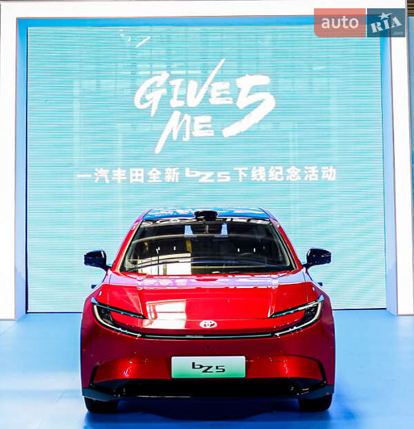 Внедорожник / Кроссовер Toyota bZ5 2025 в Киеве
