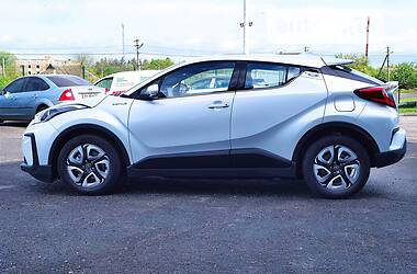 Позашляховик / Кросовер Toyota C-HR EV 2021 в 