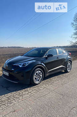 Внедорожник / Кроссовер Toyota C-HR EV 2021 в Киеве