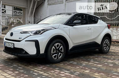 Позашляховик / Кросовер Toyota C-HR EV 2022 в Чернівцях