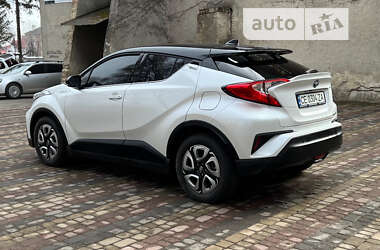 Позашляховик / Кросовер Toyota C-HR EV 2022 в Чернівцях