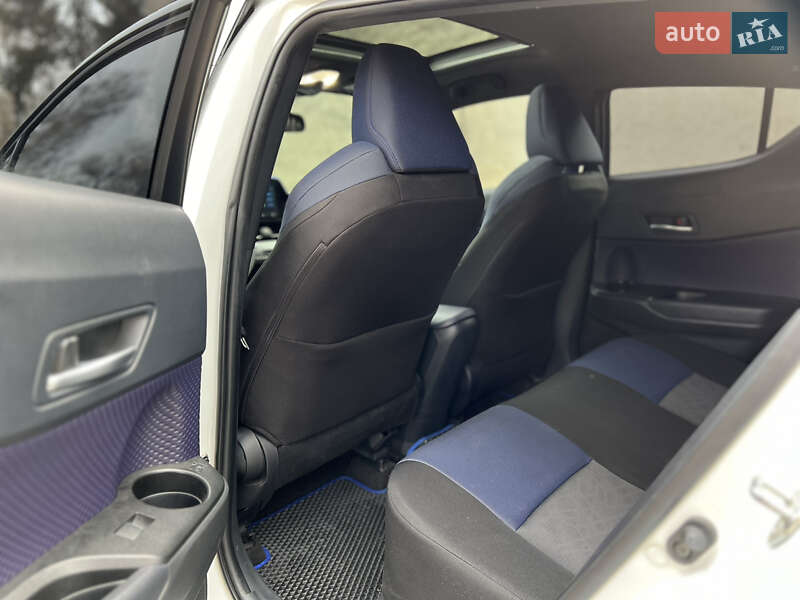 Внедорожник / Кроссовер Toyota C-HR EV 2022 в Черновцах фото 27 Внедорожник / Кроссовер Toyota C-HR EV 2022 в Черновцах