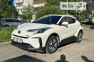 Внедорожник / Кроссовер Toyota C-HR EV 2020 в Киеве