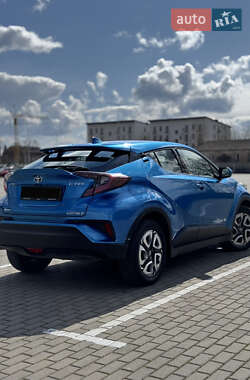 Внедорожник / Кроссовер Toyota C-HR EV 2020 в 