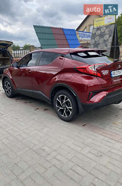Внедорожник / Кроссовер Toyota C-HR EV 2019 в 