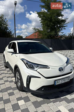 Внедорожник / Кроссовер Toyota C-HR EV 2020 в 