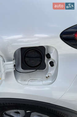 Внедорожник / Кроссовер Toyota C-HR EV 2020 в 
