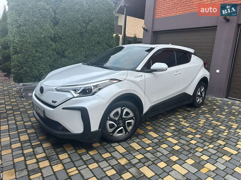 Позашляховик / Кросовер Toyota C-HR EV 2021 в Києві