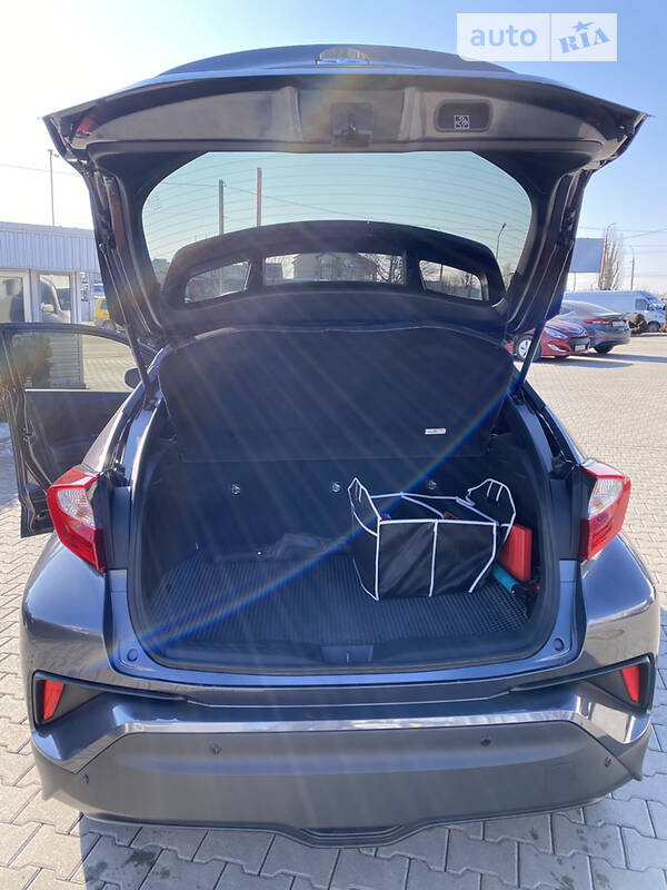 Позашляховик / Кросовер Toyota C-HR 2021 в Хмельницькому фото 8 Позашляховик / Кросовер Toyota C-HR 2021 в Хмельницькому