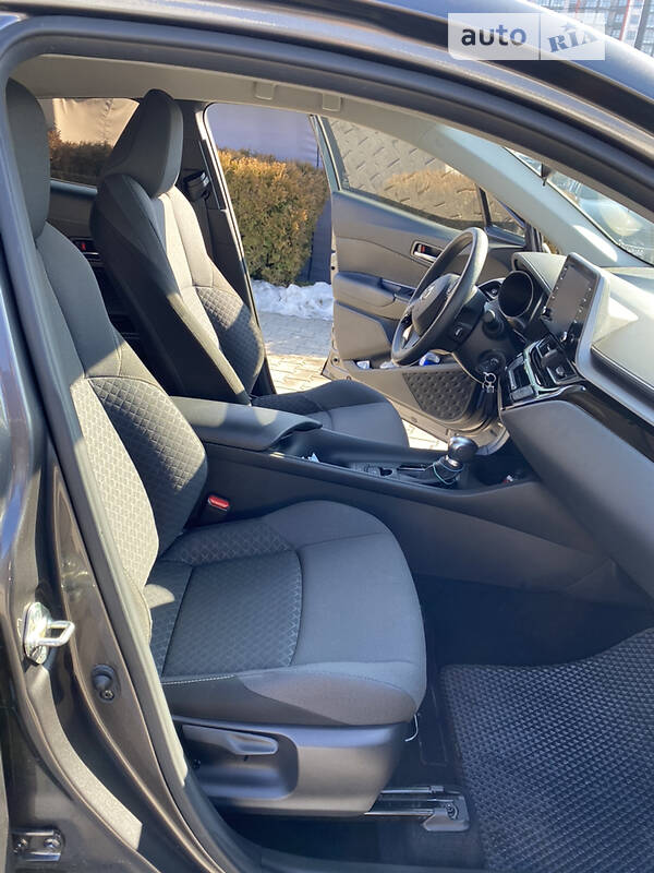 Позашляховик / Кросовер Toyota C-HR 2021 в Хмельницькому фото 15 Позашляховик / Кросовер Toyota C-HR 2021 в Хмельницькому