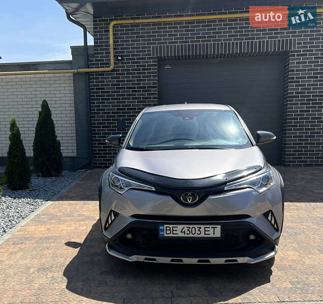 Внедорожник / Кроссовер Toyota C-HR 2019 в Николаеве