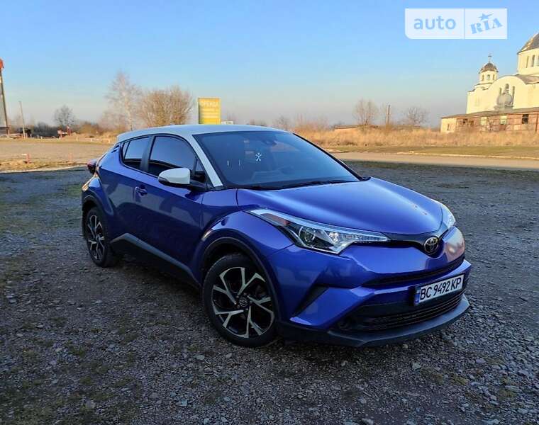 Позашляховик / Кросовер Toyota C-HR 2017 в Черкасах