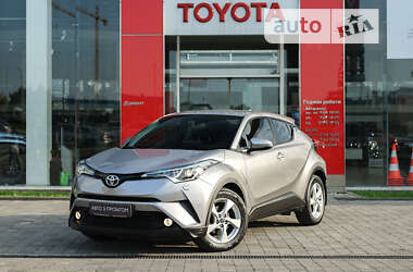 Внедорожник / Кроссовер Toyota C-HR 2017 в Львове