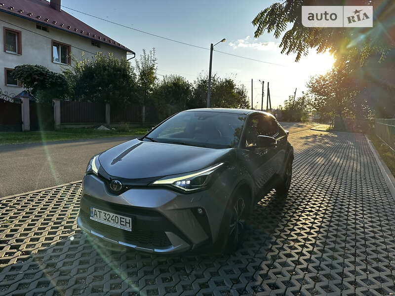 Внедорожник / Кроссовер Toyota C-HR 2020 в Ивано-Франковске