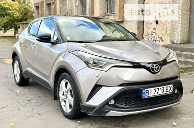 Внедорожник / Кроссовер Toyota C-HR 2016 в Горишних Плавнях