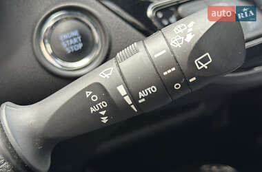 Внедорожник / Кроссовер Toyota C-HR 2016 в Горишних Плавнях