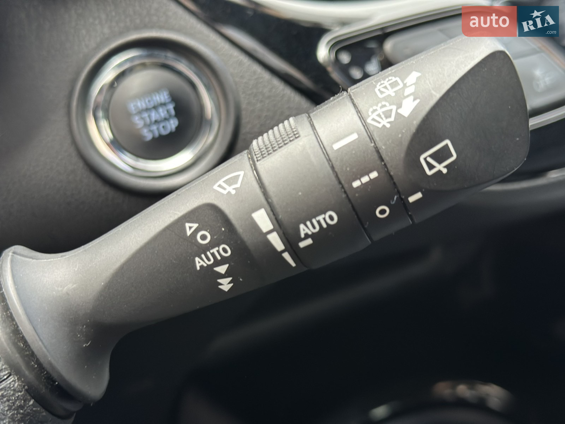 2016 Toyota C-HR - мініатюра 37