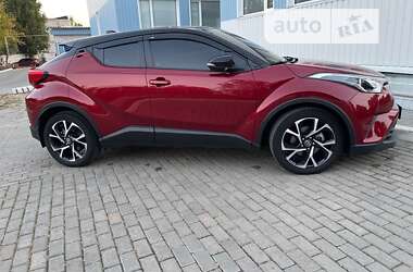 Позашляховик / Кросовер Toyota C-HR 2019 в Харкові