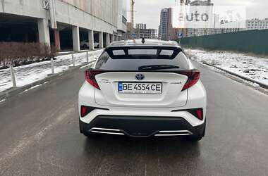 Внедорожник / Кроссовер Toyota C-HR 2020 в Киеве