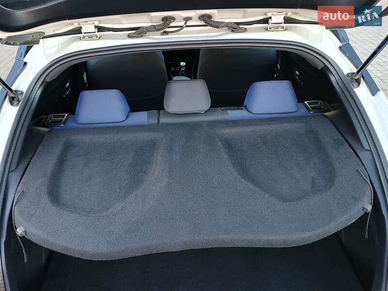 Внедорожник / Кроссовер Toyota C-HR 2016 в Измаиле