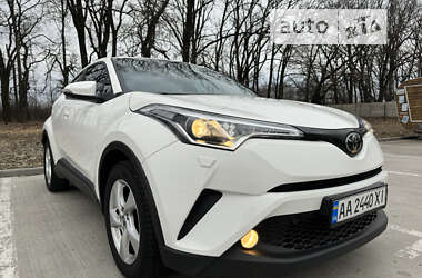 Внедорожник / Кроссовер Toyota C-HR 2019 в Киеве