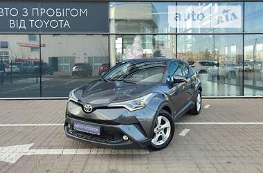 Внедорожник / Кроссовер Toyota C-HR 2017 в Киеве