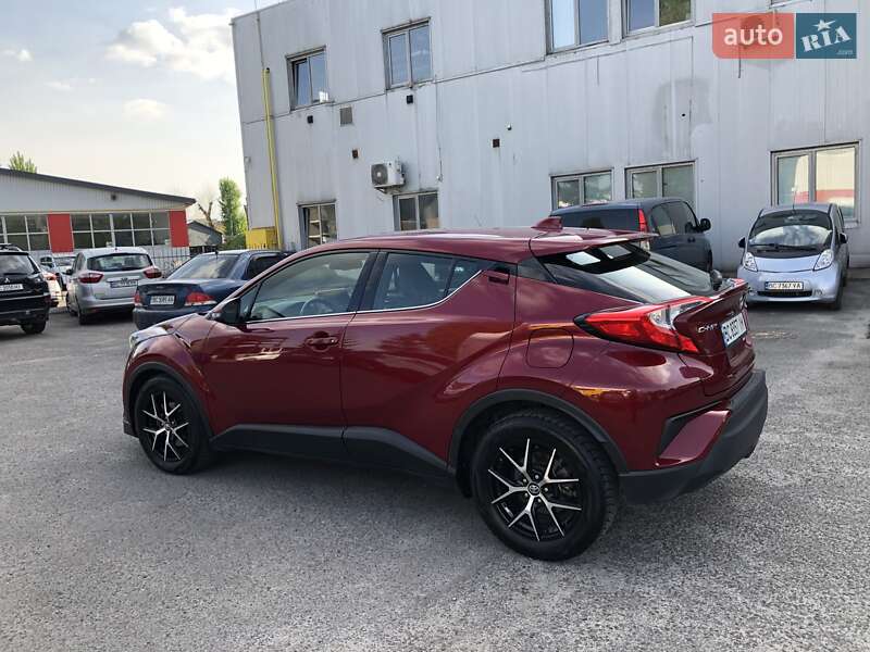 Позашляховик / Кросовер Toyota C-HR 2019 в Львові
