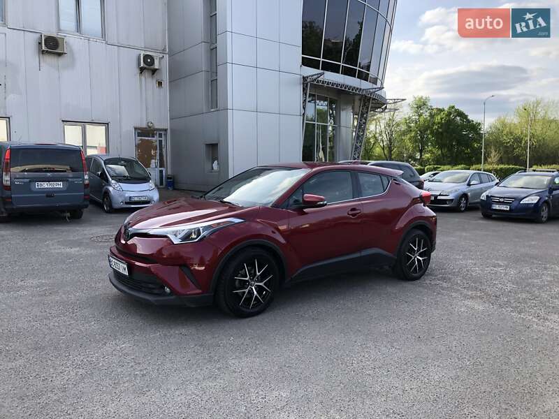 Позашляховик / Кросовер Toyota C-HR 2019 в Львові