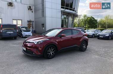 Внедорожник / Кроссовер Toyota C-HR 2019 в Львове