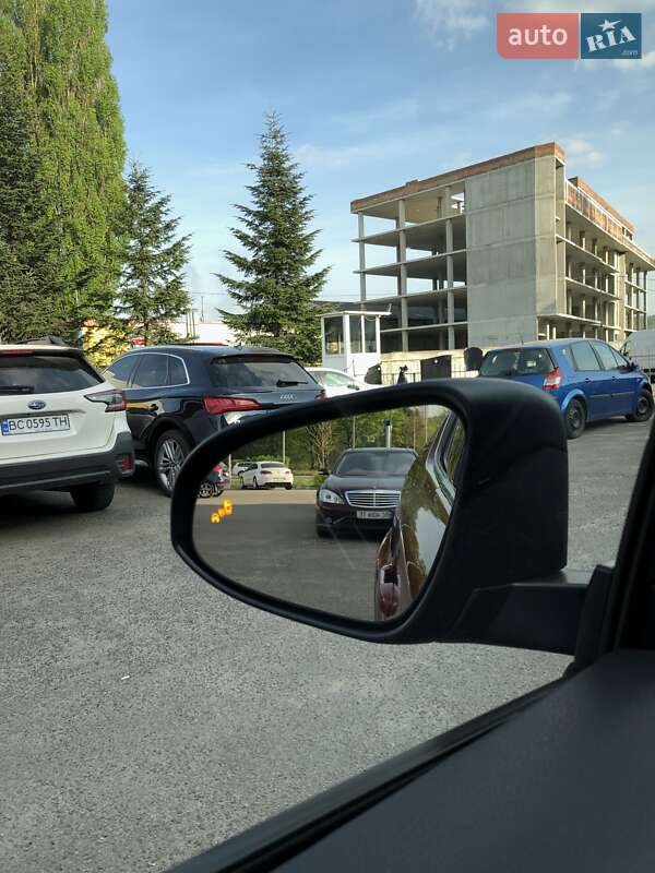 Позашляховик / Кросовер Toyota C-HR 2019 в Львові