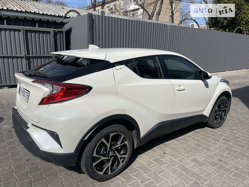 Позашляховик / Кросовер Toyota C-HR 2018 в Одесі