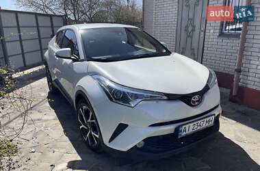 Позашляховик / Кросовер Toyota C-HR 2019 в Києві