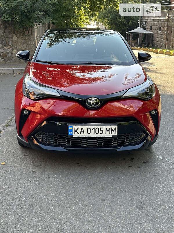 Внедорожник / Кроссовер Toyota C-HR 2022 в Киеве