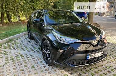 Позашляховик / Кросовер Toyota C-HR 2021 в Тернополі