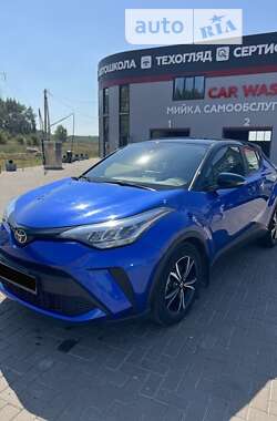 Внедорожник / Кроссовер Toyota C-HR 2019 в Киеве