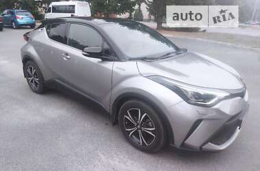 Позашляховик / Кросовер Toyota C-HR 2019 в Броварах