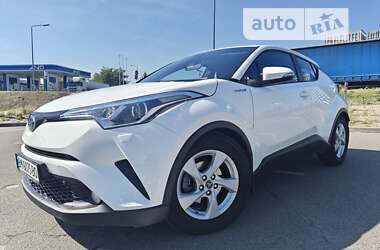 Позашляховик / Кросовер Toyota C-HR 2018 в Києві