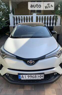 Позашляховик / Кросовер Toyota C-HR 2018 в Києві