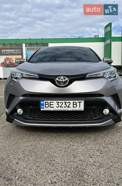 Позашляховик / Кросовер Toyota C-HR 2016 в Миколаєві
