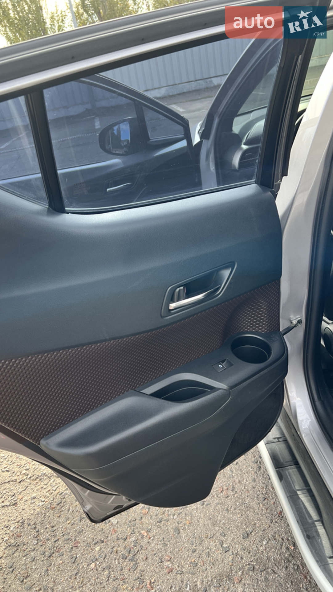 2016 Toyota C-HR - мініатюра 13