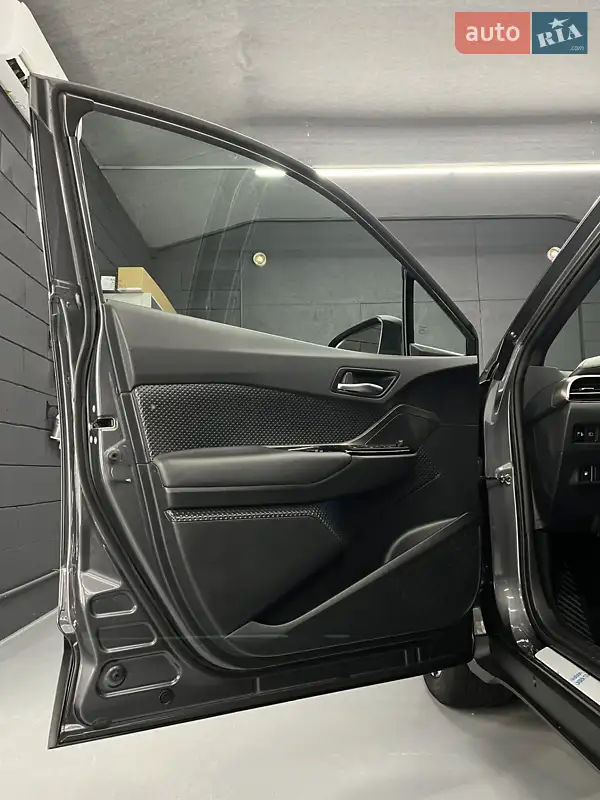 Toyota C-HR 2019 VIN NMTKZ3BX30R342922 фото оголошення 6 з 46