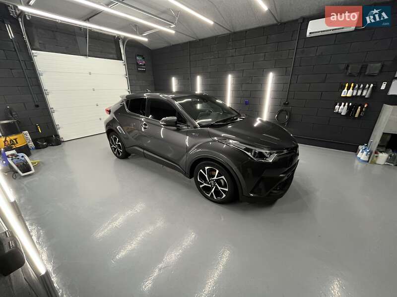 Внедорожник / Кроссовер Toyota C-HR 2019 в Полтаве фото 15 Внедорожник / Кроссовер Toyota C-HR 2019 в Полтаве