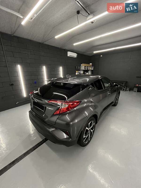 Внедорожник / Кроссовер Toyota C-HR 2019 в Полтаве фото 17 Внедорожник / Кроссовер Toyota C-HR 2019 в Полтаве