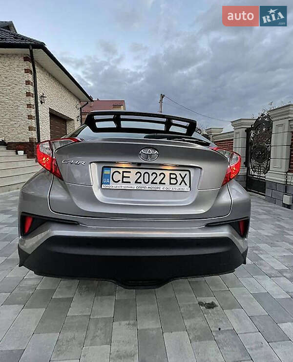 Внедорожник / Кроссовер Toyota C-HR 2019 в Львове