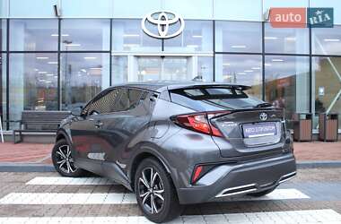 Позашляховик / Кросовер Toyota C-HR 2022 в Києві