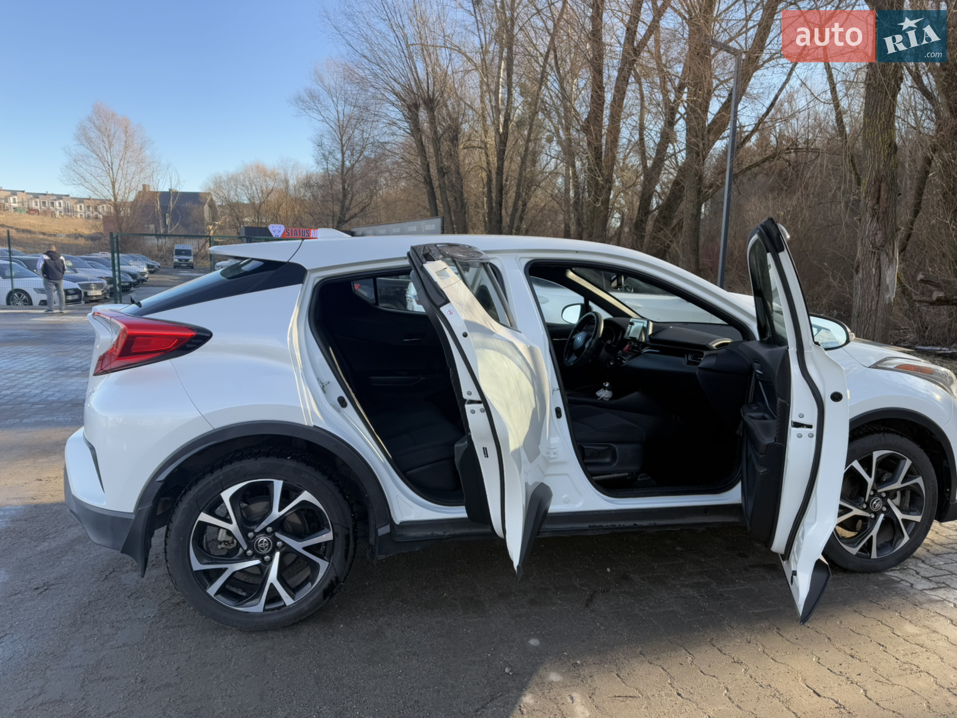 2017 Toyota C-HR - мініатюра 14