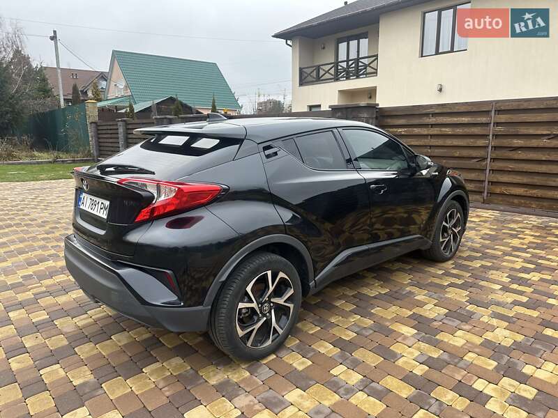 Позашляховик / Кросовер Toyota C-HR 2020 в Києві